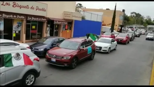 Cuarta caravana contra AMLO se manifiesta en Puebla
