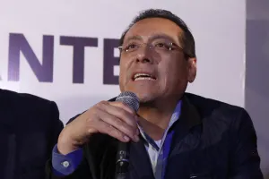 Avala Hernández coqueteos del PT con Morena y PRD hacia 2018