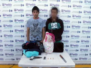 Aseguran a sujetos que habrían atracado camión de transporte público