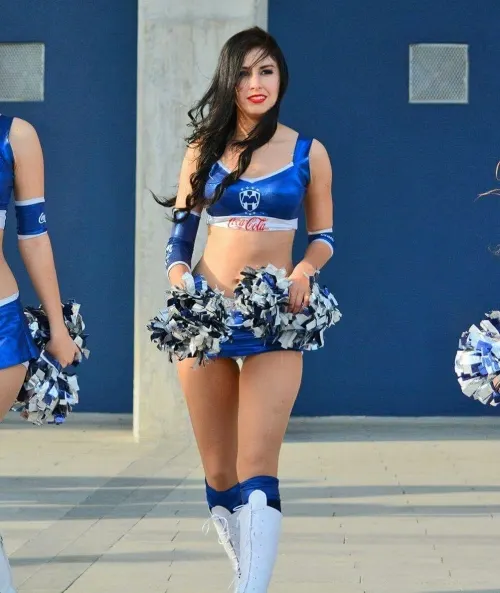 Clarissa Delgado la porrista más sexy de Monterrey