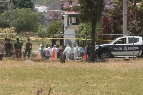 Liberan a uno de los sicarios que llevaba cadáver encajuelado en Atlixco