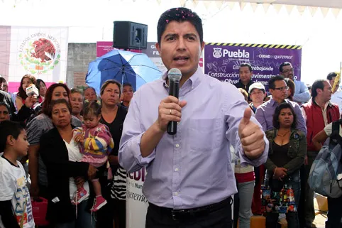 Eduardo Rivera entrega obras en distintas zonas de la capital