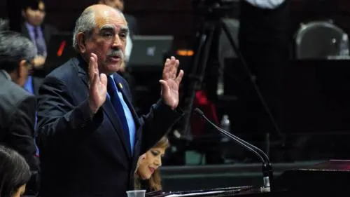 Morena: tope salarial aplica a todos, incluso a los diplomáticos