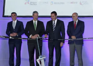 Puebla invierte en ciencia y tecnología para impulsar a jóvenes: RMV