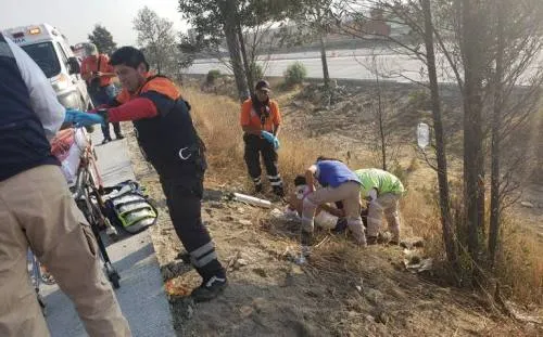 Embisten a motociclista, después de nueve horas lo rescatan en Cuautlancingo