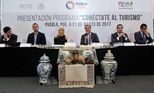 Presentan programa Conéctate al turismo