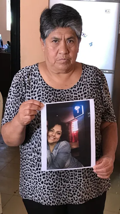 Familiares piden a Efrén, policía estatal, que regrese a Susana