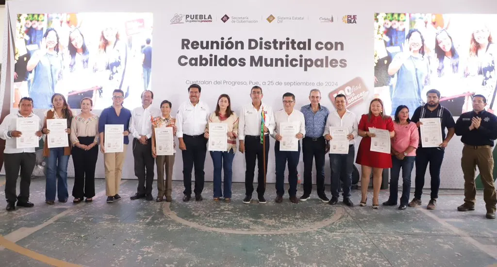 Sergio Salomón Céspedes se reune con ediles municipales