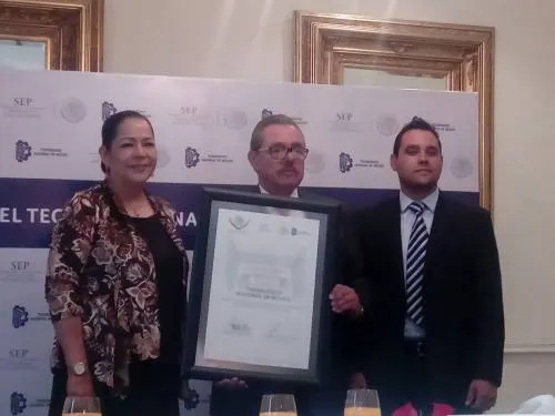Tecnológico Nacional de México recibió reconocimiento por 70 años de existencia
