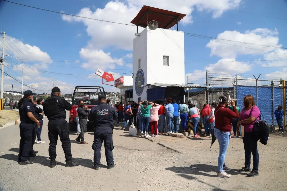 Gobernador pide a familiares de reos del Penal de San Miguel respetar las normas