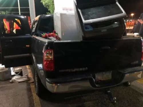 Aseguran armas y dólares en cruce fronterizo