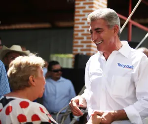 Tony Gali garantiza fortalecimiento de la economía