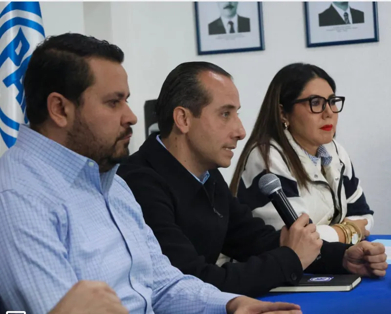 armando-tejeda-mario-riestra-genoveva-huerta