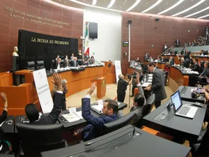 Senado aprueba columna vertebral de la reforma energética