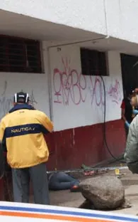 Asesinan a una mujer y amenazan a vecinos si ‘abren la boca’