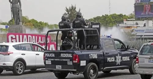Policías podrán inspeccionar a personas y vehículos sin orden de un juez, determina la Corte