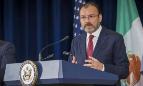 Amenaza de Trump de salirse del TLCAN es estrategia: Videgaray