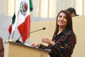 Angélica Alvarado exige a Roberto Solís responder por crisis en el Cereso de Huejotzingo