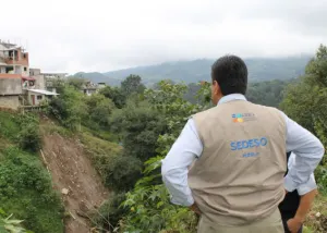 Sedeso estima daños por lluvias en viviendas de Zacapoaxtla