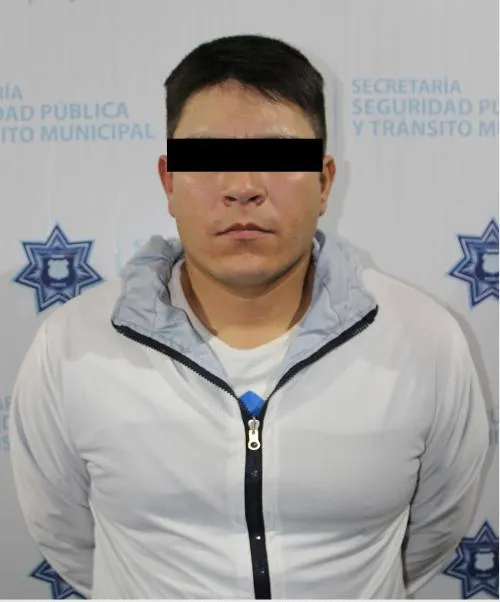 Detiene policía municipal de Puebla a hombre por robo y violación