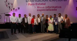 INE informa a comunidades indígenas sobre distritación electoral