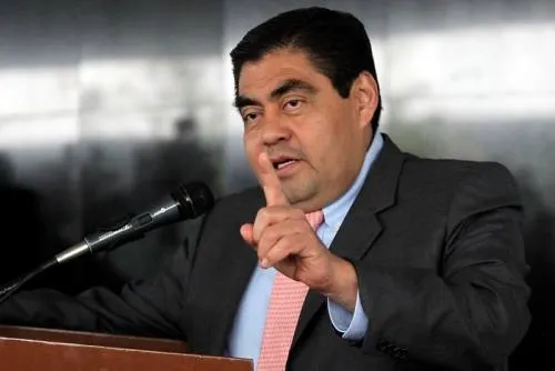 Empieza la guerra de las encuestas