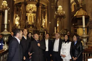 Presentan iluminación artística del centro; hay permiso para intervenir Paseo Bravo