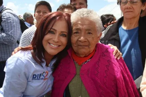 Dinorah López de Gali suma esfuerzos con el Congreso del Estado para fomentar los valores