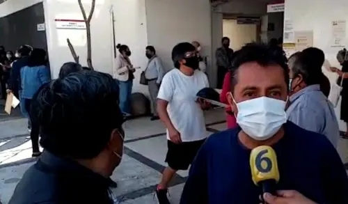 Artistas y Prestadores de Servicios acusan de que les entregaron tarjetas de apoyos sin fondos