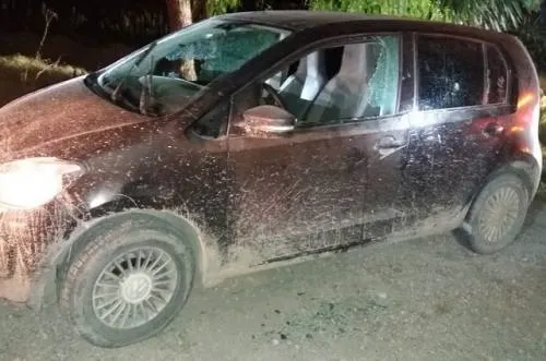 Asesinan a un hombre a bordo de su auto en Yehualtepec