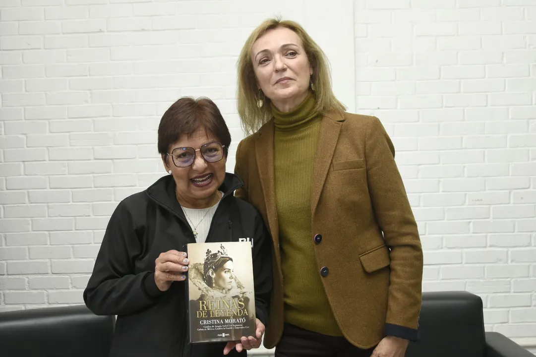Rectora Lilia Cedillo Ramírez y Cristina Morató, escritora española