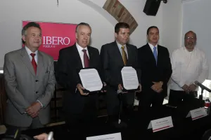 Signa la Ibero convenio de trabajo con la COVAPUE