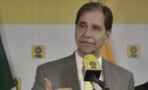 PRD, a punto de abandonar crisis, vislumbra Basave