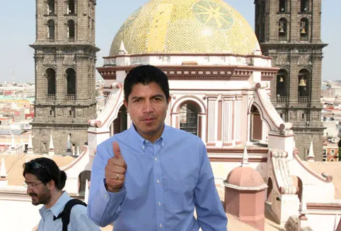 Rivera justifica proselitismo de funcionarios en sus ratos libres