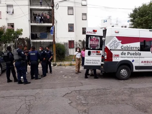 De segundo piso, cae hombre presuntamente secuestrado, en Bosques de San Sebastián