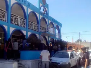 Habitantes de Soltepec golpean a edil en protesta por creación de organismo descentralizado