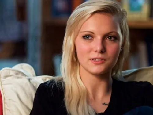 Se suicida Daisy Coleman; documentó su caso de abuso sexual
