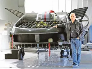 Tráfico en el cielo; coche volador, para 2020