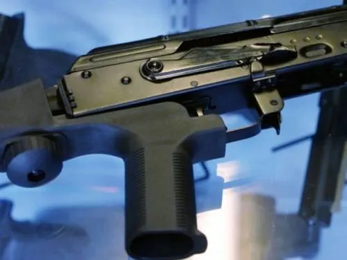Busca Trump vetar dispositivos que aumentan potencia de armas