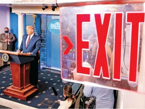 Donald Trump se aferra al triunfo; sin pruebas, acusa fraude electoral