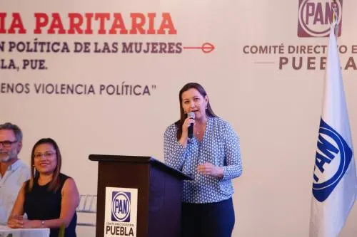 MEA sentenció que por su condición de mujer no permitirá que le quiten la gubernatura