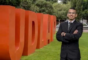 Egresado UDLAP obtuvo una beca Conacyt-Sener