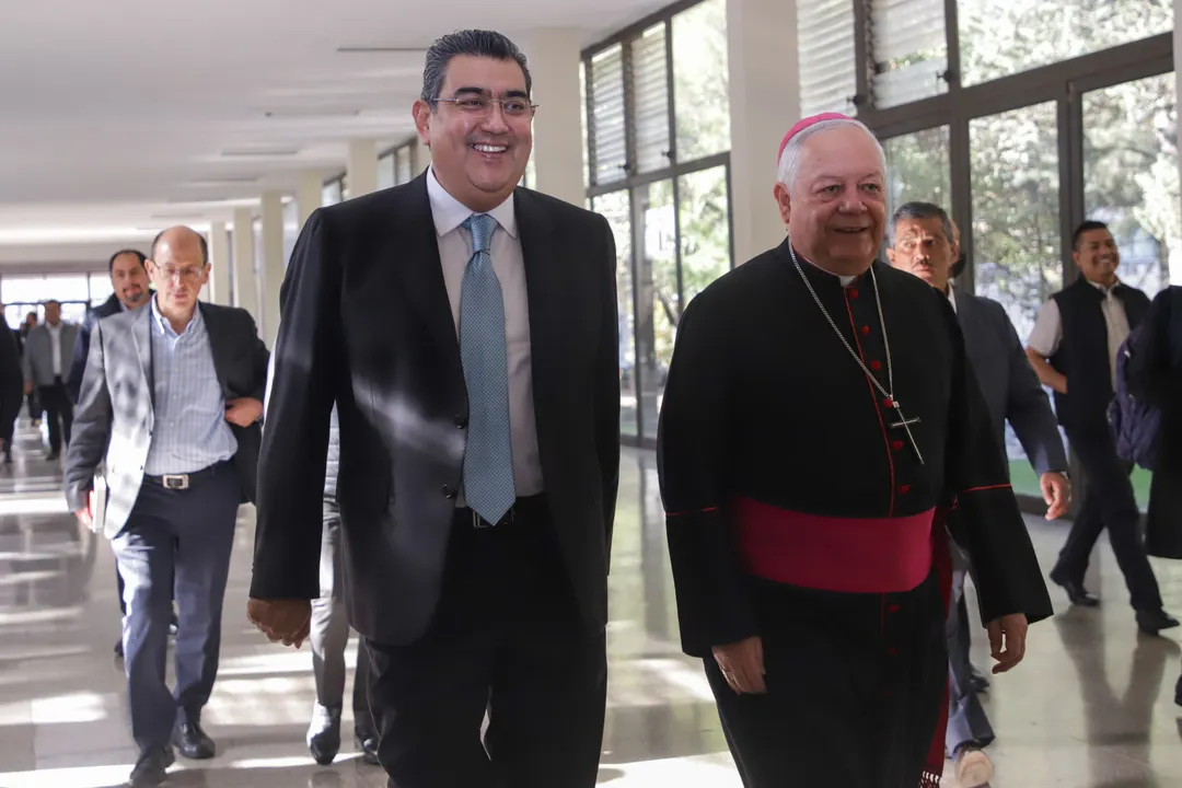 Céspedes Peregrina y Víctor Sánchez