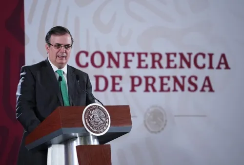 Flujo migratorio de México hacia EU cerrará en julio con disminución de 39.3%: Ebrard