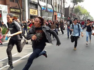 Fans de Roger Waters, a toda velocidad para llegar al Zócalo