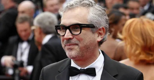Rinden homenaje al cineasta mexicano Alfonso Cuarón en Francia