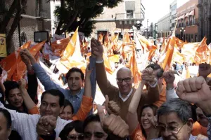 Espinosa dejará curul para buscar candidatura del Movimiento Ciudadano