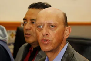 Alzas en combustibles y luz sí tendrán costo político para el PRI