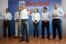 Tony Gali propone tres debates a Enrique Agüera