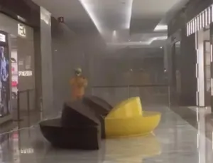 Incendio en Palacio de Hierro de Polanco obliga a evacuar local